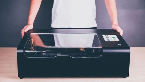 Настольный лазерный режущий гравер FLUX Beamo