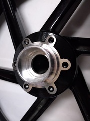 Передний колёсный диск для Honda CBR 400RR, RVF 400R (NC35), VFR 400R (NC30), CBR 600F, VFR 750F  черный