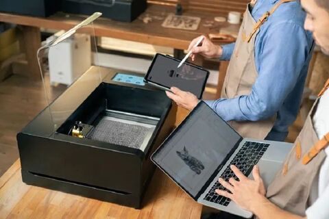 Настольный лазерный режущий гравер FLUX Beamo