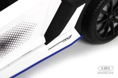 LAMBORGHINI K888PX (ЛИЦЕНЗИОННАЯ МОДЕЛЬ) с дистанционным управлением