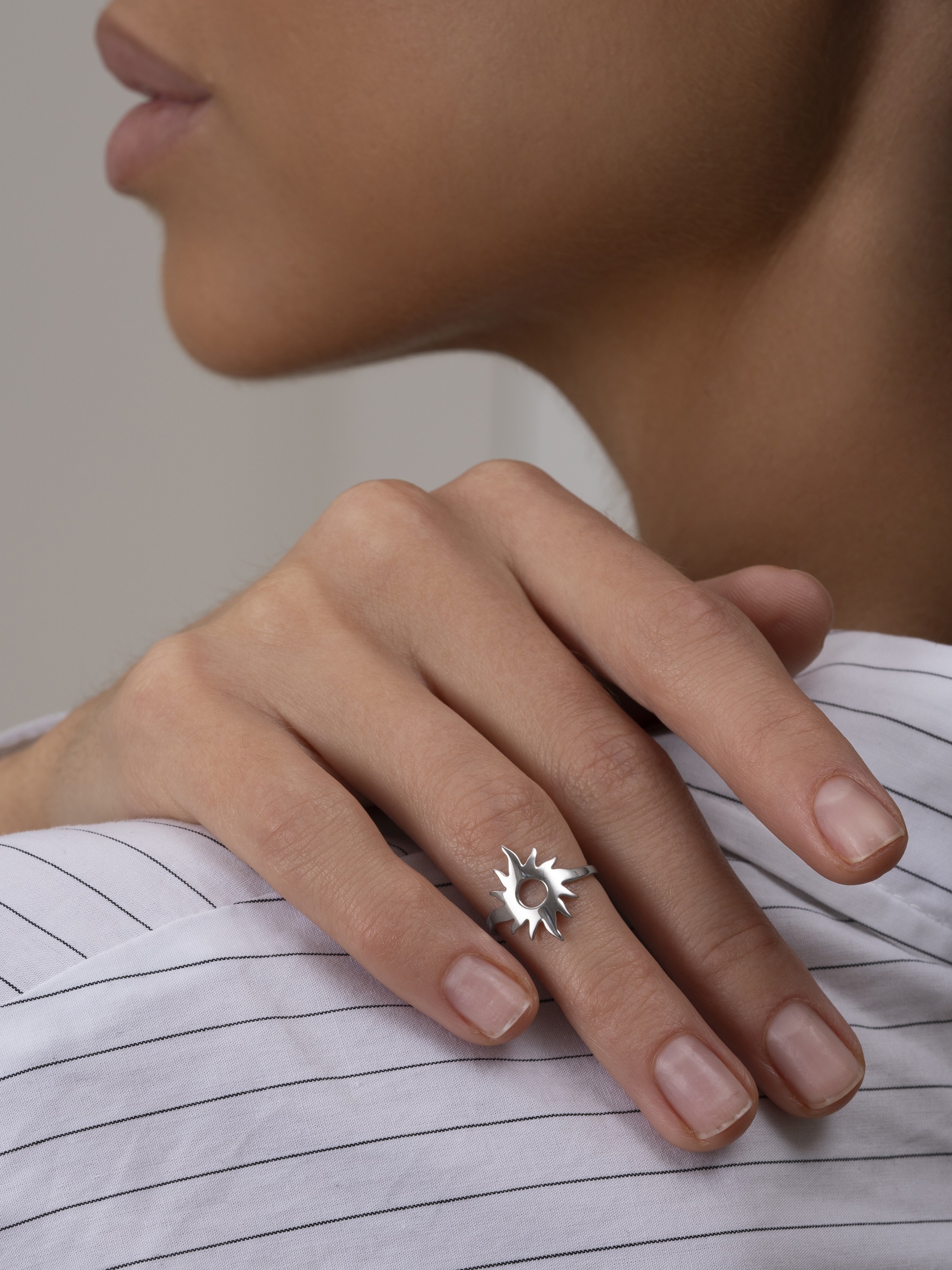 Кольцо на фалангу Солнце