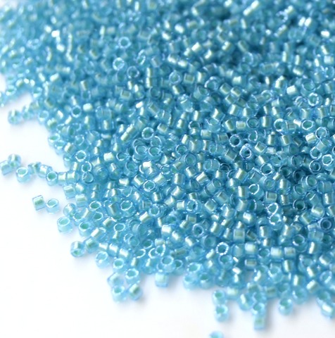 DB-1708 Бисер цилиндрический Миюки делика 11/0 Мятно-жемчужно-голубой цвет океана /Miyuki delica 11/0 Mint pearl lined ocean blue