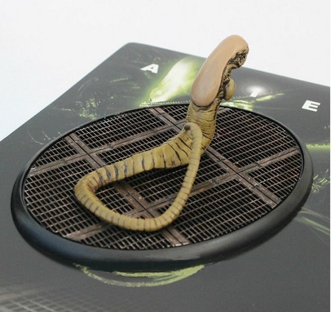 Alien — Mini Chestburster Figure