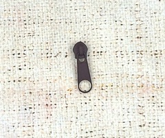 Бегунок галантерейный спираль Т5, №302 тёмно-коричневый