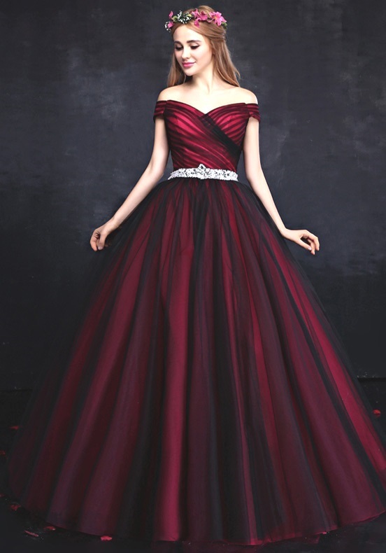 Красное с черным вечернее платье