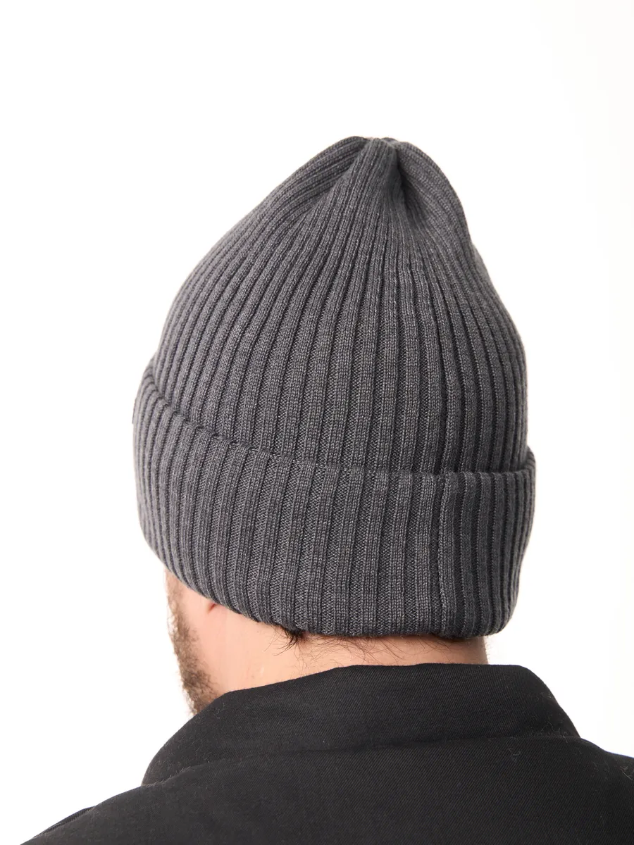 Шапка осенняя бини вязаная зима