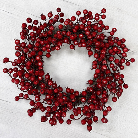 Венок с красными ягодами 40см ChristmasDeLuxe