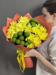 Букет из 5 кустовых хризантем