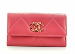 Кошелек Chanel 19 с клапаном лососевый