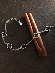62408- Браслет Trendy mini из серебра с подвесками клевер с агатом, 5 мотивов