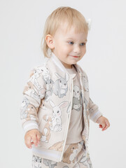 жакет  для девочки  КР 302899/бежевый 0403 Н086 к657