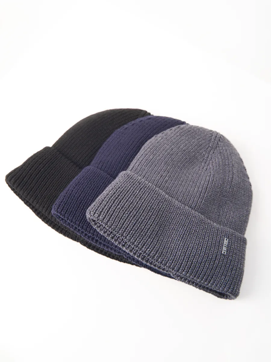 Шапка зимняя на флисе вязаная осень