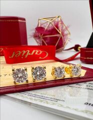 sergi-pusety-zakrepka-cartier-1-karat-iz-serebra-925-proby-s-muassanitami