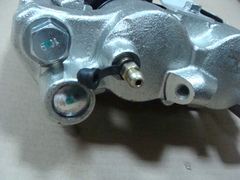 суппорт дискового тормоза УАЗ БЕЗ ABS в сб. передний правый (MetalPart)   MP-3160-3501010