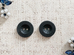 Пуговицы блузочные, d 2,1 см, 2 прокола