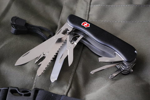 Нож складной Victorinox Work Champ Black, 111 mm (0.9064.3)