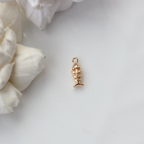 Подвеска Скелет рыбки 13*5 мм, позолота, П252