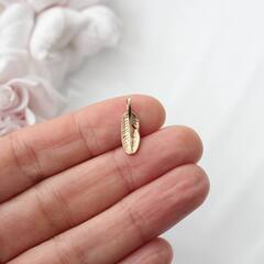 Подвеска с Перо, 18*5 мм, позолота, П572