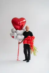 Сет гелиевых шаров Любовь с букетом роз