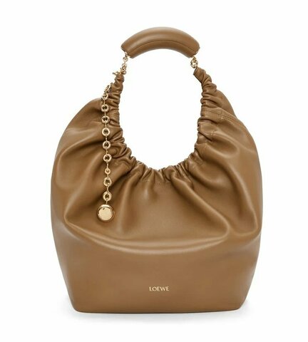 Сумка Loewe Squeeze среднего размера из кожи ягненка наппа коричневый