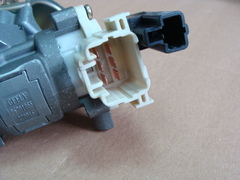 замок зажигания к-т, ключ 2шт\личинка 2шт  Geely Emgrand  1068003675