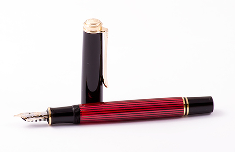 Ручка перьевая Pelikan Souverän® M600 Black and Red GT, F (928655)