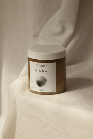 CINNA скраб для тела ЧЕРНАЯ СОЛЬ+КОРИЦА, 300 г