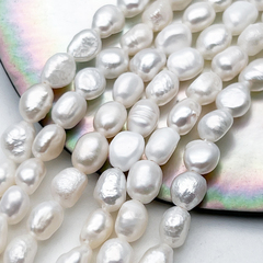 Жемчуг бусины, размер около 6,5-7*5-5,5 мм, цена за отрезок 17 см (1/2 нити)