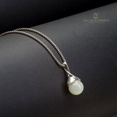 Подвеска из белого нефрита "Лист Гинкго".