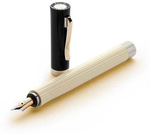 Ручка перьевая Graf von Faber-Castell Intuition Ribbed Ivory