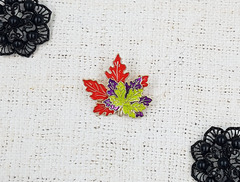 Брошь, р. 4,2х4,5 см