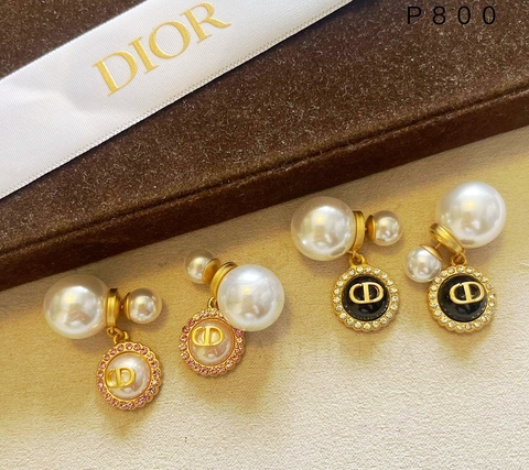 sergi-pusety-diorki-zhemchug-cdior-s-krugloj-podveskoj-s-ehmalyu