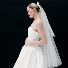 Фата с мини "Паркером"