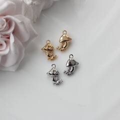 Подвеска Грибочек с фианитами 13*10 мм, позолота, П554