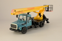 GAZ-3309 VS-18 lift platform Kompanion 1:43