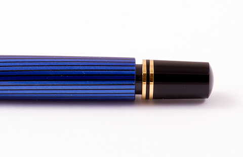 Ручка перьевая Pelikan Souverän® M600 Black and Blue GT, F (995316)