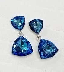 32128 - Серьги с кристаллами треугольниками