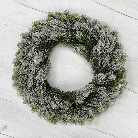 Венок еловый в инее 50см ChristmasDeLuxe зеленый