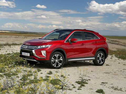 Чехлы на Mitsubishi Eclipse Cross 2017–2020 г.в.