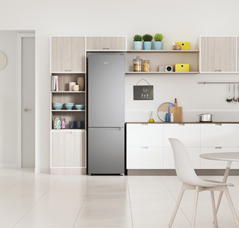 Холодильник Indesit ITS 4200 S mini –  5