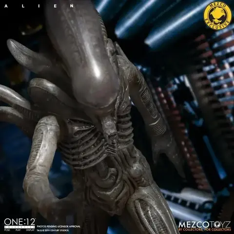 Фигурка Чужой Ксеноморф масштаб 1:12 Эксклюзивное Коллекционное Издание Mezco
