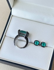 91656- Кольцо из серебра с квадратным кварцем параиба и черными микроцирконами