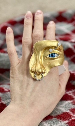 Кольцо HALF FACE в стиле Schiaparelli