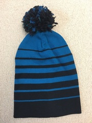 Зимняя двухслойная удлиненная шапочка бини c полосками. Градиент - переход от черного к бирюзово-синему оттенку.