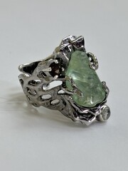 Берилл  (кольцо из серебра)