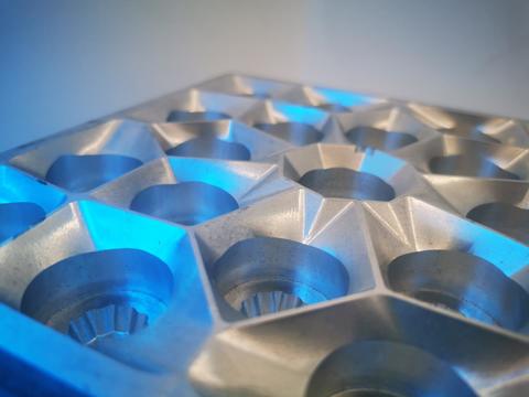 Фрезерный обрабатывающий центр Charly Robot DMC 603-II-ATC