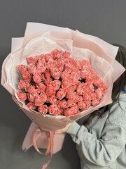 Букет из 15 кустовых пионовидных роз сорта "Валентина"