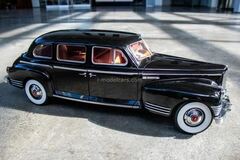 ZIS-110 Soviet limousine 1:8 DeAgostini Fully assembled