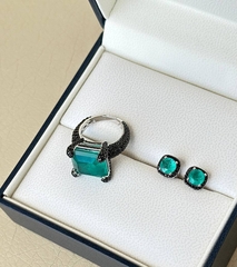 91656- Кольцо из серебра с квадратным кварцем параиба и черными микроцирконами