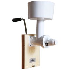 Мельница для муки Messerschmidt (ручная)